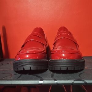 NWOT Forever Size 8 Glossy Chunky Red Loafers